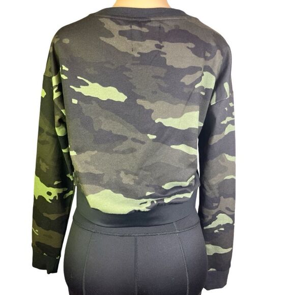 NWT- Victoria Secret sport Camouflage print Sweatshirt. - Picture 5 of 12